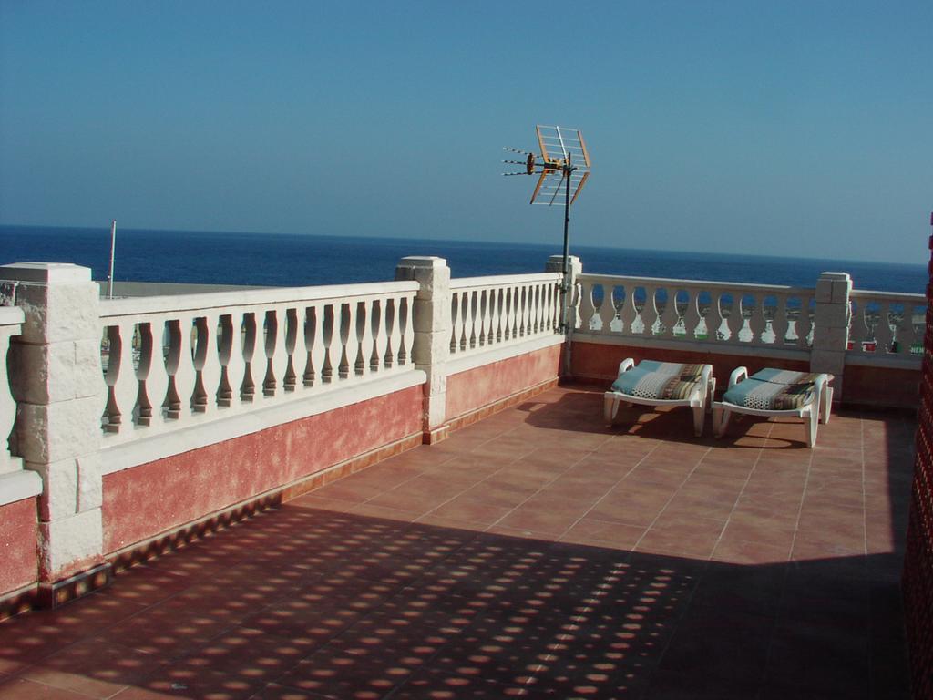 Vivienda Vacacional La Roca La Restinga Ngoại thất bức ảnh